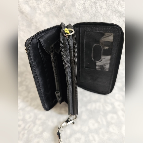 🦋Vera Bradley Crossbody/Wristlet, Convertible - Picture 3 of 11